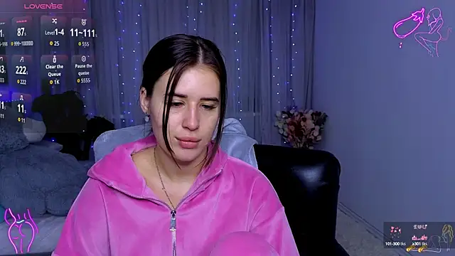 Milkissss online show from October 2, 2025, 8:01 pm