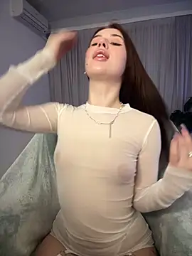 Milkissss online show from March 15, 2025, 7:27 pm