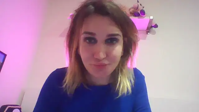 Icy  Diamond online show from October 20, 2025, 4:29 pm