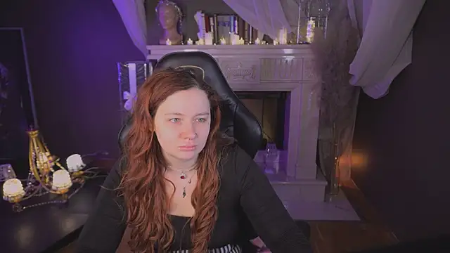 carolina elf online show from November 26, 2025, 12:27 pm