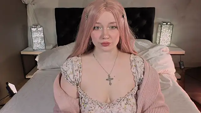 carolina elf online show from April 2, 2026, 5:36 am