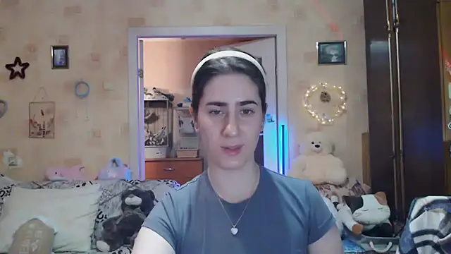 Snapshot of INELIKA chatting on September 10, 2025, 9:47 pm INELIKA online show from September 10, 2025, 9:47 pm