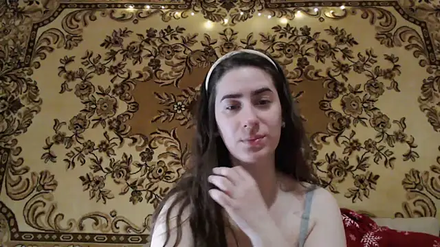 Snapshot of INELIKA chatting on December 3, 2025, 9:58 pm INELIKA online show from December 3, 2025, 9:58 pm