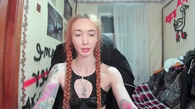 Roxy Silver online show from March 1, 2025, 11:04 pm