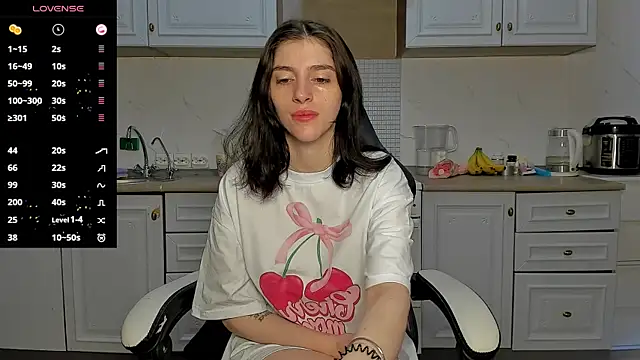 broosnica1 online show from March 17, 2025, 9:44 am