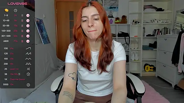 Snapshot of broosnica1 chatting on July 7, 2026, 6:47 am broosnica1 online show from July 7, 2026, 6:47 am