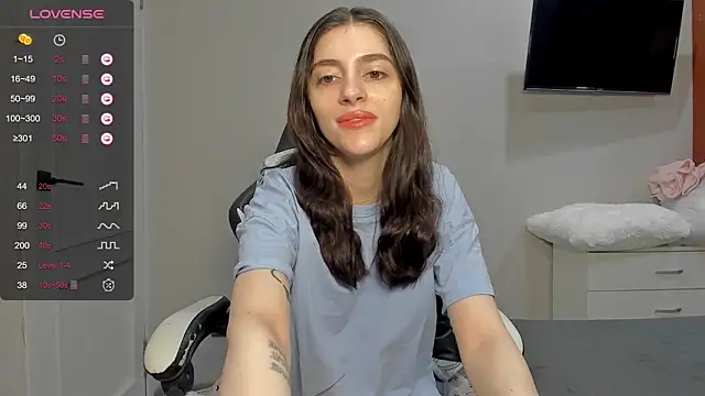 broosnica1 online show from February 18, 2026, 8:22 am