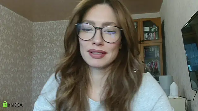 alicia spicy online show from October 18, 2025, 10:06 am