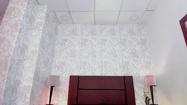 xenia golden online show from December 5, 2025, 1:53 pm