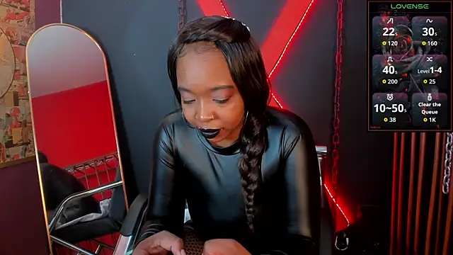 Snapshot of Charlotte__Brown_ chatting on October 15, 2025, 2:14 pm Charlotte Brown online show from October 15, 2025, 2:14 pm