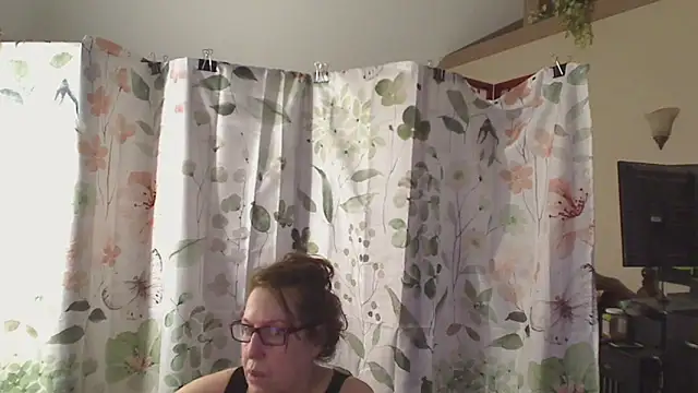 Ireallysquirt online show from April 3, 2026, 12:39 am