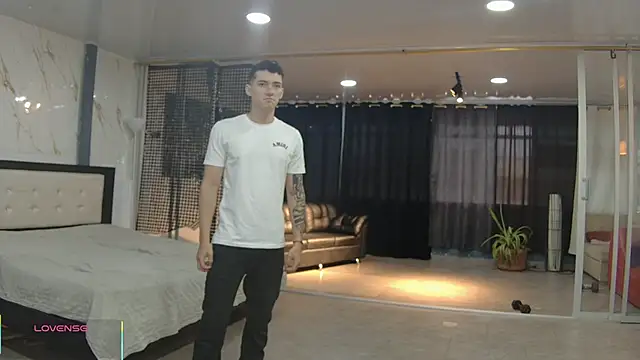 Snapshot of Boysgang_sex chatting on June 12, 2026, 11:19 am Boysgang sex online show from June 12, 2026, 11:19 am