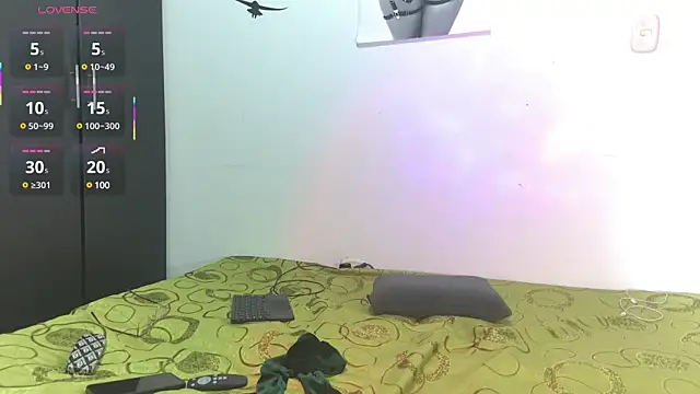  Hanna white  online show from March 14, 2025, 5:16 am