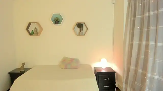 Snapshot of Paloma_victory chatting on February 4, 2026, 9:10 pm Paloma victory online show from February 4, 2026, 9:10 pm