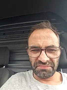 robertilevis online show from May 13, 2026, 11:06 am
