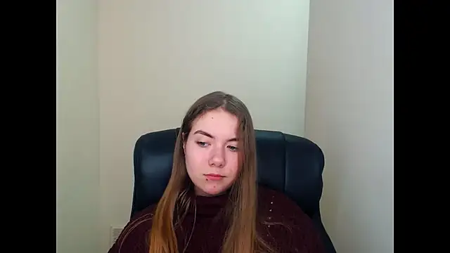 Snapshot of zoey_deuttch chatting on December 17, 2024, 6:35 am zoey deuttch online show from December 17, 2024, 6:35 am