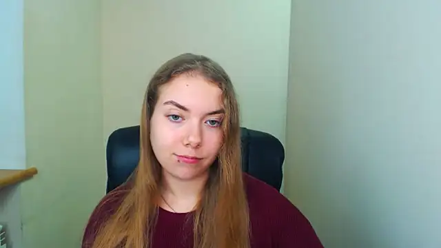 Snapshot of zoey_deuttch chatting on October 13, 2025, 11:45 am zoey deuttch online show from October 13, 2025, 11:45 am