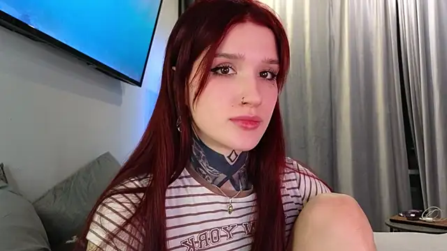 Snapshot of SophieInkk chatting on March 12, 2026, 10:25 pm SophieInkk online show from March 12, 2026, 10:25 pm