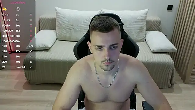 Larstar01 online show from September 21, 2025, 9:31 pm