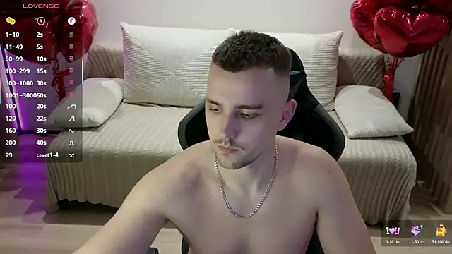 Larstar01 online show from October 28, 2025, 10:31 pm