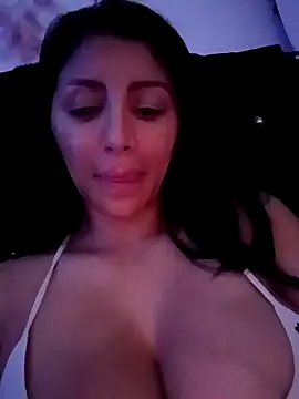 tiffani  love online show from November 8, 2025, 1:03 pm