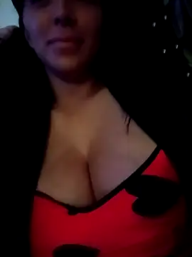 tiffani  love online show from October 4, 2025, 12:17 pm