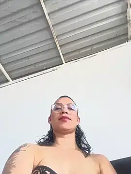 lulu kis online show from September 22, 2025, 2:56 pm