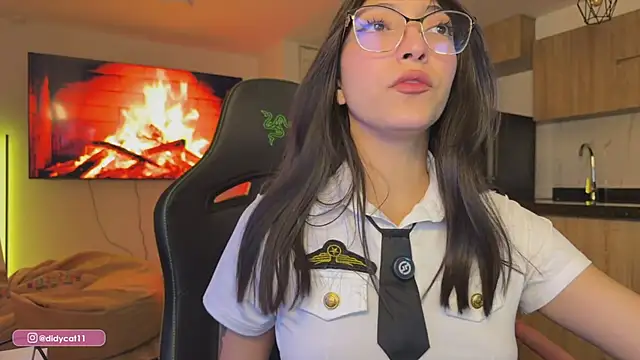 MarianaBranzz online show from March 26, 2026, 1:26 am