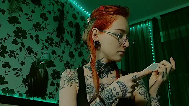 Snapshot of Littlespacemouse chatting on January 11, 2025, 6:23 pm Littlespacemouse online show from January 11, 2025, 6:23 pm