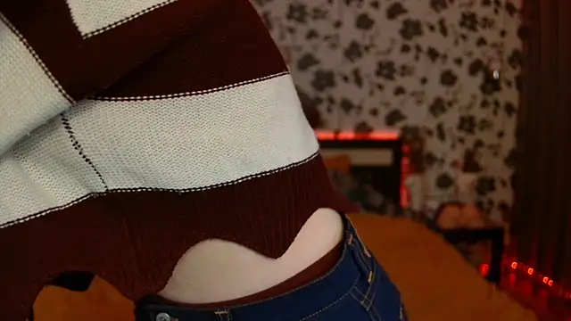 Snapshot of Littlespacemouse chatting on September 14, 2025, 5:24 pm Littlespacemouse online show from September 14, 2025, 5:24 pm