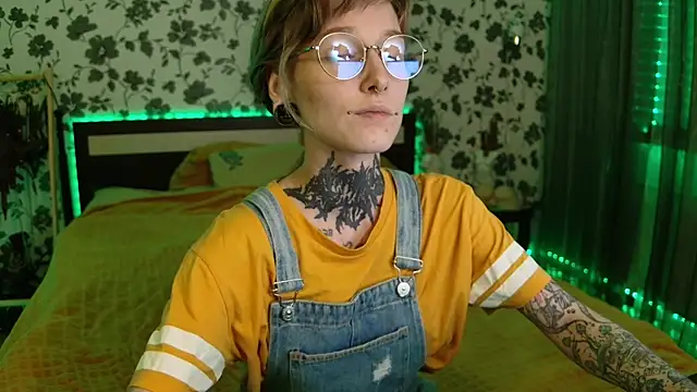 Snapshot of Littlespacemouse chatting on October 13, 2025, 3:02 pm Littlespacemouse online show from October 13, 2025, 3:02 pm