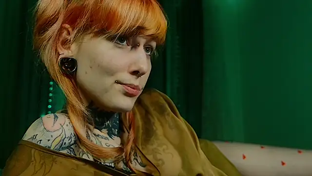 Snapshot of Littlespacemouse chatting on February 14, 2025, 8:05 pm Littlespacemouse online show from February 14, 2025, 8:05 pm