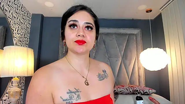 Snapshot of nahomi_sweett chatting on March 1, 2025, 5:38 pm nahomi sweett online show from March 1, 2025, 5:38 pm