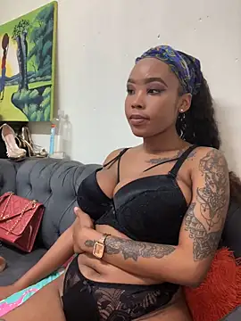 Nicole Liam  online show from December 16, 2025, 5:00 am