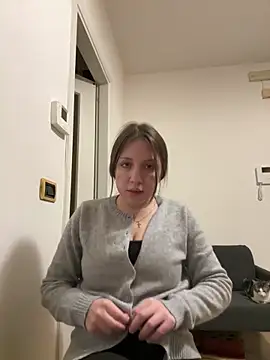 Snapshot of Sashabunny chatting on January 6, 2026, 7:51 pm Sashabunny online show from January 6, 2026, 7:51 pm