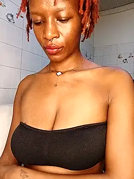 Ayrella02 online show from December 2, 2025, 1:17 am