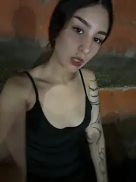 Snapshot of Mon_Cherry chatting on September 24, 2025, 12:29 am Mon Cherry online show from September 24, 2025, 12:29 am