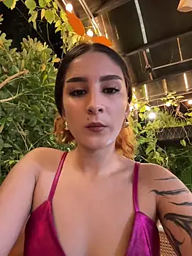 Snapshot of Mon_Cherry chatting on October 15, 2025, 12:53 am Mon Cherry online show from October 15, 2025, 12:53 am