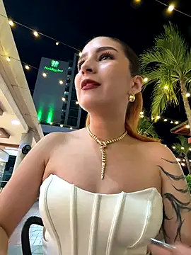 Snapshot of Mon_Cherry chatting on October 4, 2025, 1:29 am Mon Cherry online show from October 4, 2025, 1:29 am