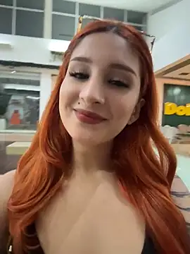 Snapshot of Mon_Cherry chatting on May 27, 2026, 1:57 am Mon Cherry online show from May 27, 2026, 1:57 am