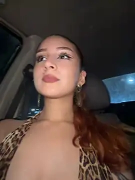 Snapshot of Mon_Cherry chatting on November 29, 2025, 1:39 am Mon Cherry online show from November 29, 2025, 1:39 am