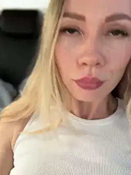 LavenderHot online show from March 2, 2025, 4:39 am