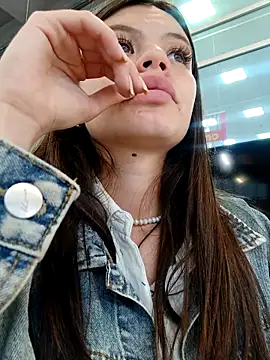 Violeta 12- online show from March 7, 2025, 10:54 pm