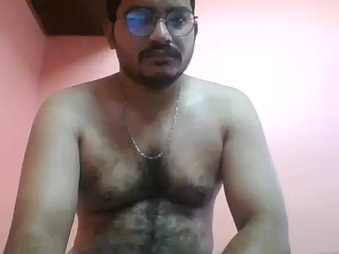 Snapshot of naughtymike0007 chatting on February 11, 2026, 2:33 am naughtymike0007 online show from February 11, 2026, 2:33 am