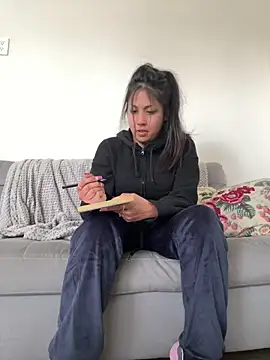 Gin4Cole online show from February 9, 2025, 7:30 pm