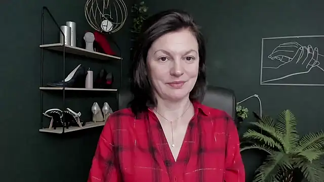 VivianWILD online show from February 24, 2026, 7:42 am