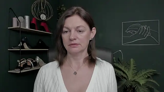 VivianWILD online show from November 14, 2025, 8:18 am