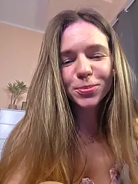 lucie mehott online show from February 19, 2026, 9:45 pm