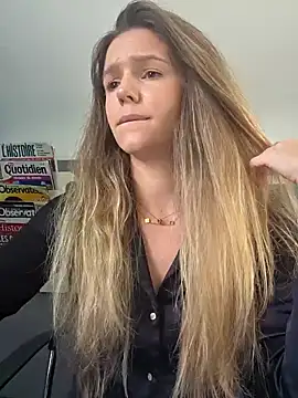 lucie mehott online show from October 24, 2025, 12:59 pm