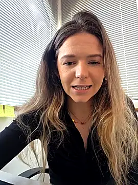 lucie mehott online show from February 24, 2026, 10:49 am